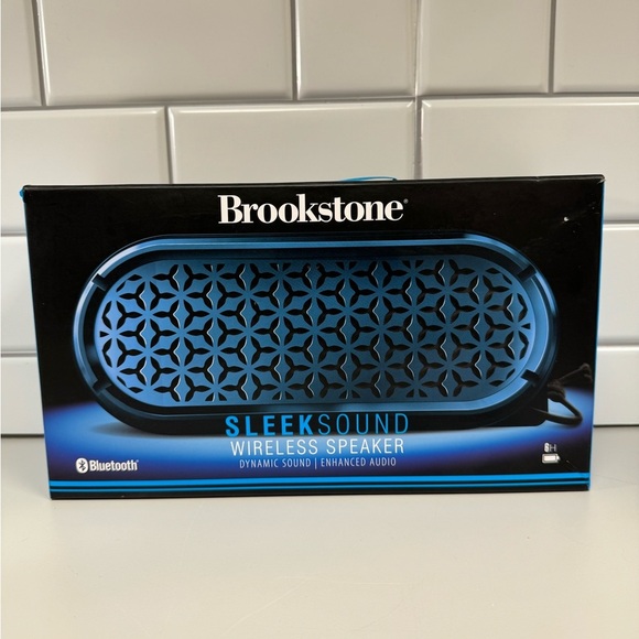 Brookstone Sleek Sound Wireless Speaker - Picture 1 of 6